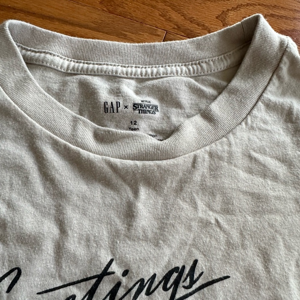 Stranger things tee - Picture 2 of 2